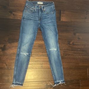 Madewell 9” High Rise Skinny Distressed Jeans Size 24P